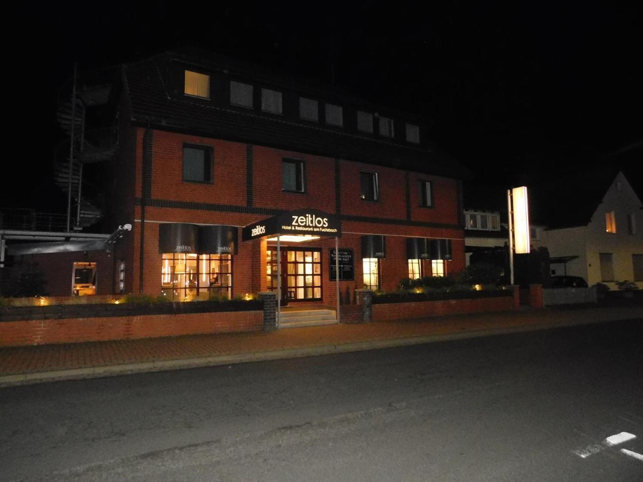 Zeitlos Hotel Und Restaurant Am Fuchsbach Pattensen Exteriér fotografie